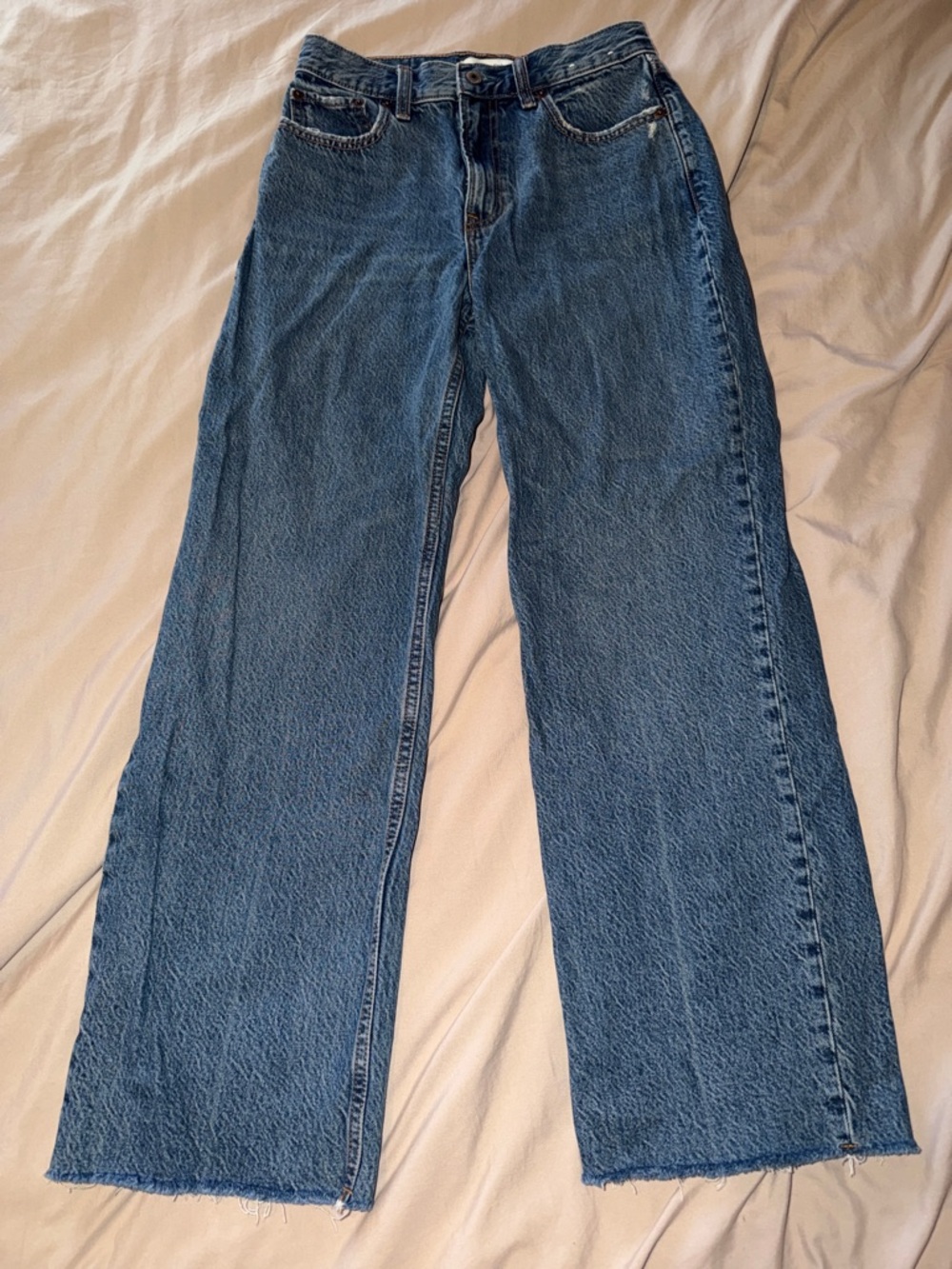 Abercrombie & Fitch The Loose High Rise Jeans SHORT